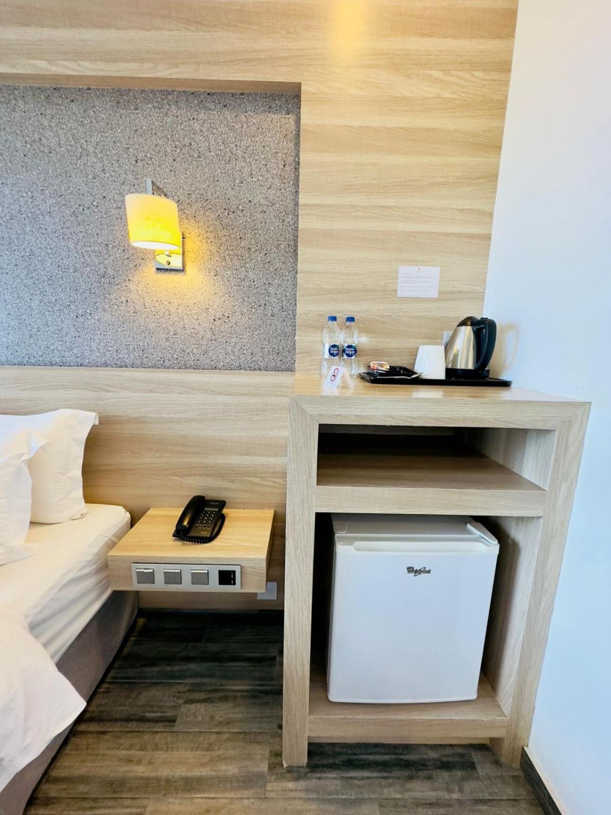 คานี แกรนด์ ซีวิว แอท มาฟูชิ Hotel มาฟุชิ ภายนอก รูปภาพ